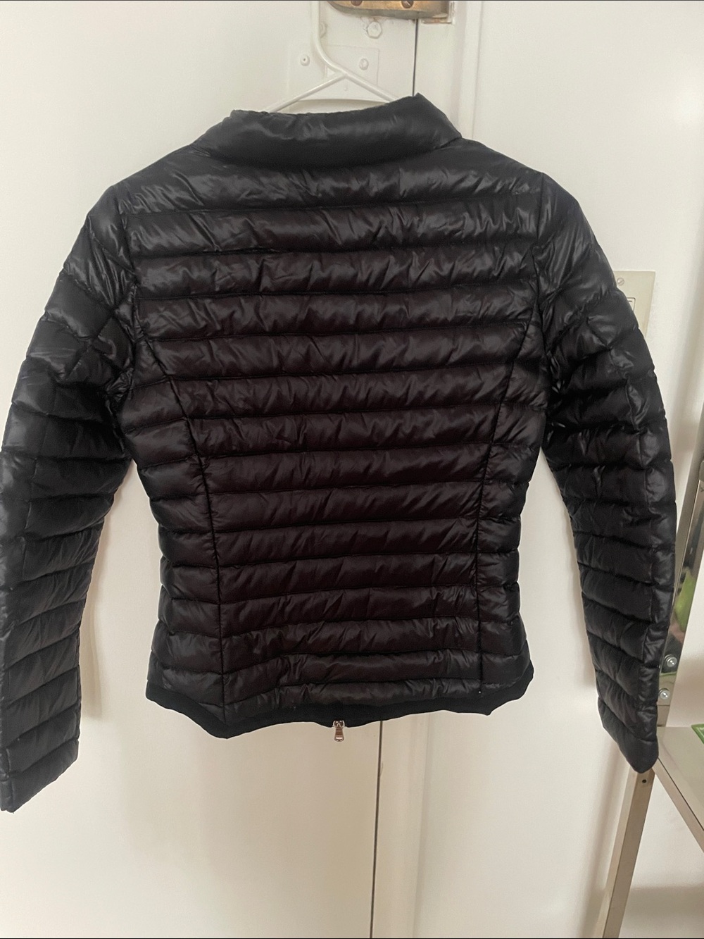 Moncler Lochet Giubbotto Down Jacket
Longue Saison Women's Jacket - Picture 4 of 7